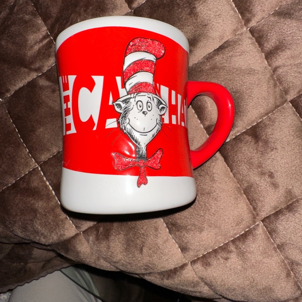 Dr. Seuss Red and White Cat in the Hat Mug A-28